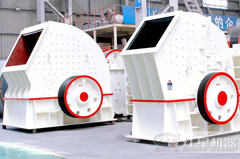 對比傳統(tǒng)錘破，一次成型單段錘破碎石強、出料更好