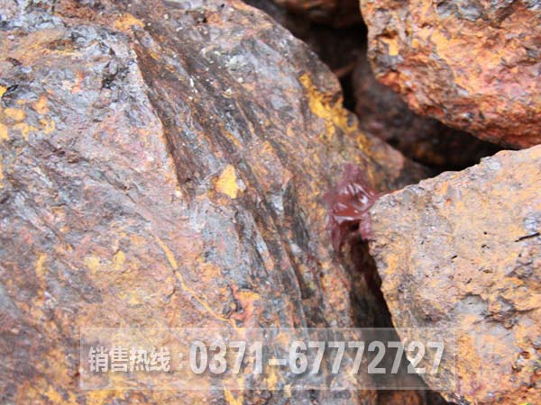 鐵礦石破碎機(jī)設(shè)備、廠家和價格介紹