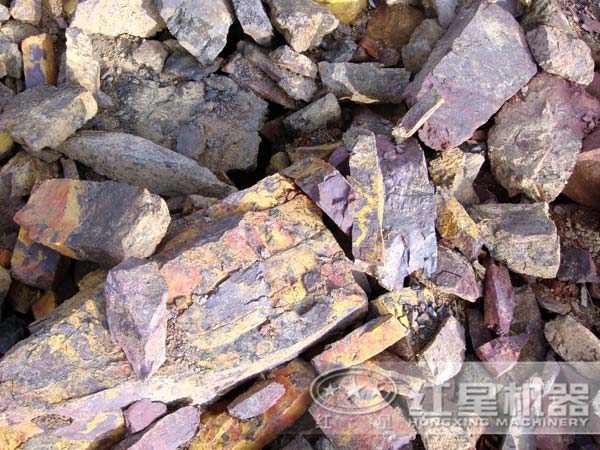 鐵礦石顎式破碎機(jī)哪家好，大概價(jià)格多少
