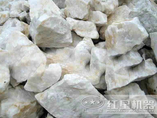 時產(chǎn)800噸的硅石破碎生產(chǎn)線需要哪些設(shè)備？需要投資多少錢？