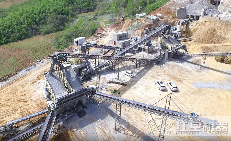 石灰粉碎機(jī)多少錢(qián)？附視頻