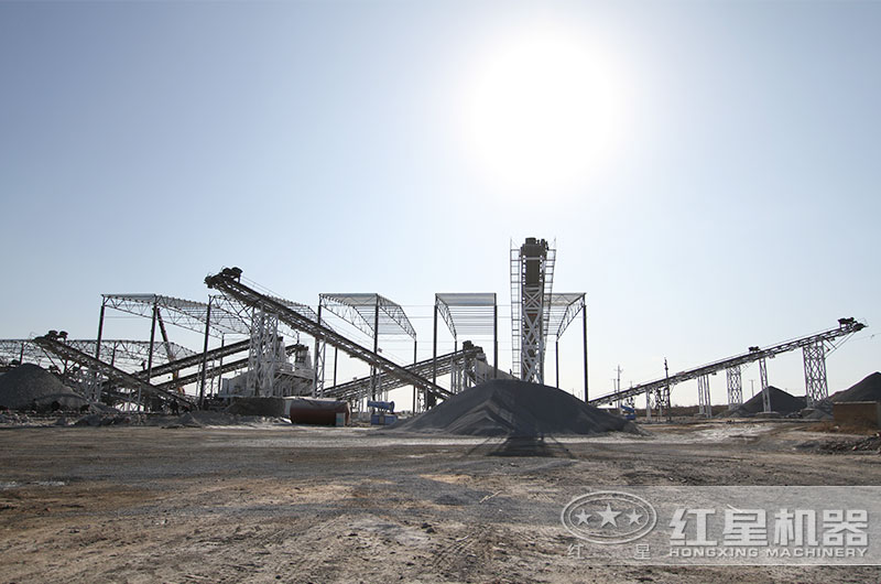一套機(jī)制砂機(jī)器多少錢？有沒有現(xiàn)場工作視頻